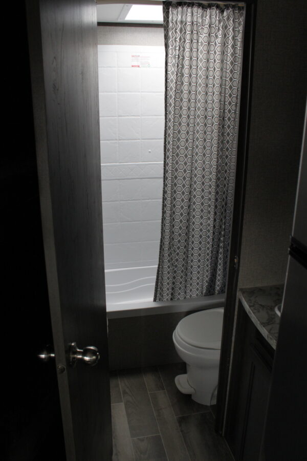 2021 Jayco Camp Trailer - Image 11
