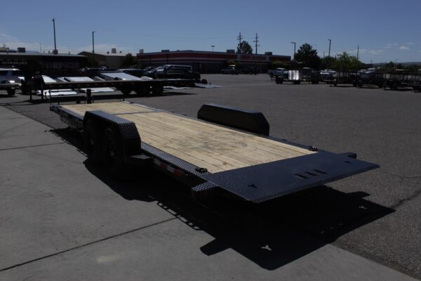 2025 IRONBULL 24' 14k Gravity Tilt Trailer - Image 3