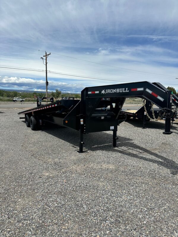 2025 Ironbull 30' Black Power Tilt Gooseneck - Image 3