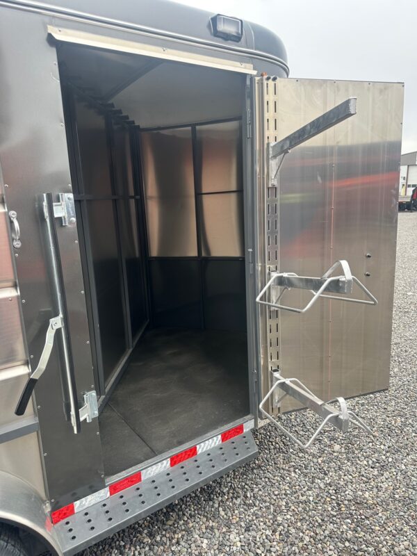 MAVERICK 2 HORSE 13 BUMPER PULL TRAILER - Image 5