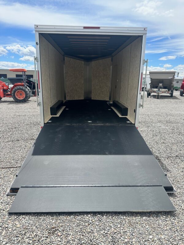 2025 LOOK 8.5'X16' TANDEM AXLE ENCLOSED TRAILER - Image 6