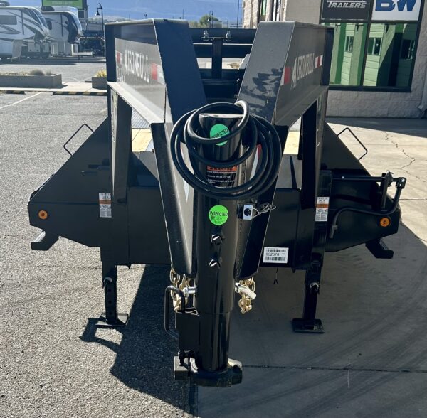 2026 IRONBULL 30' 22 k Rated Gooseneck - Image 2