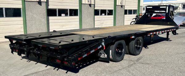 2026 IRONBULL 30' 22 k Rated Gooseneck - Image 6