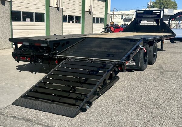 2026 IRONBULL 30' 22 k Rated Gooseneck - Image 5
