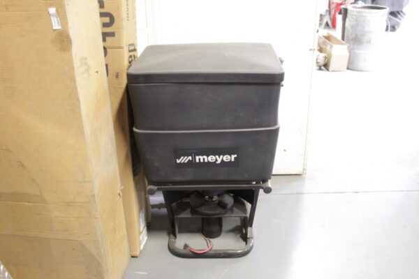 Baseline BL400 Tailgate Spreader