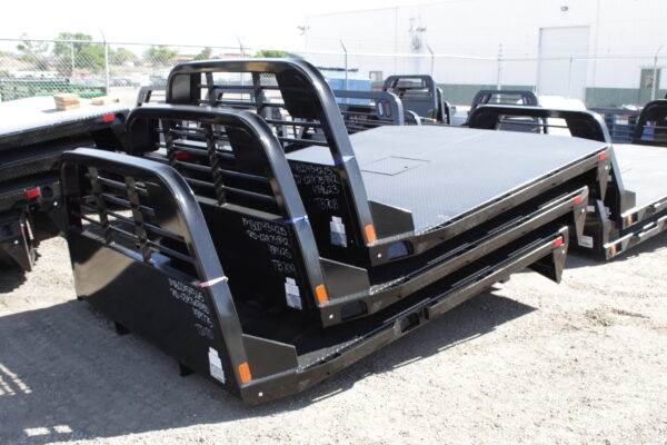 CM 56-58'' CA 8.5' DRW Flatbed - Image 3