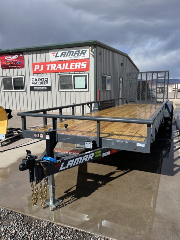 2025 LAMAR U5832425