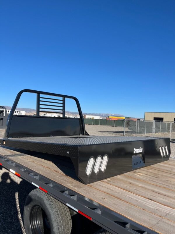 24 CROWNLINE RES84 TB