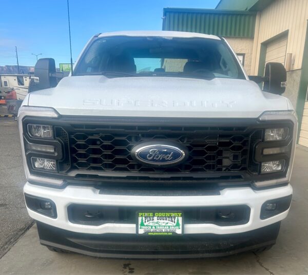 2024 FORD F350 - Image 3