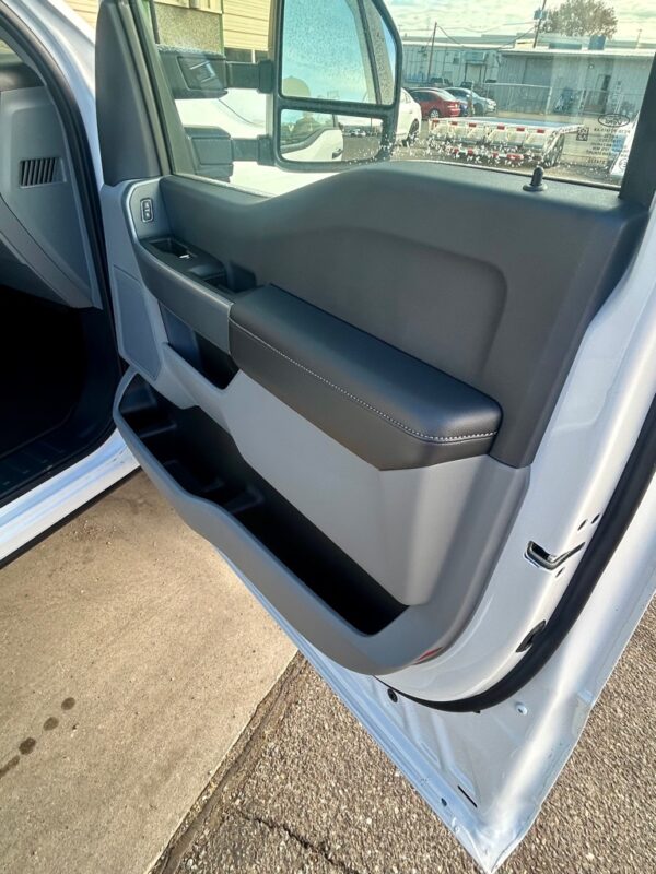 2024 FORD F350 - Image 14