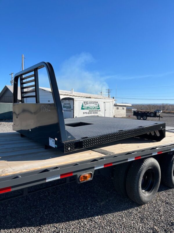 24 CROWNLINE RES84 TB - Image 2