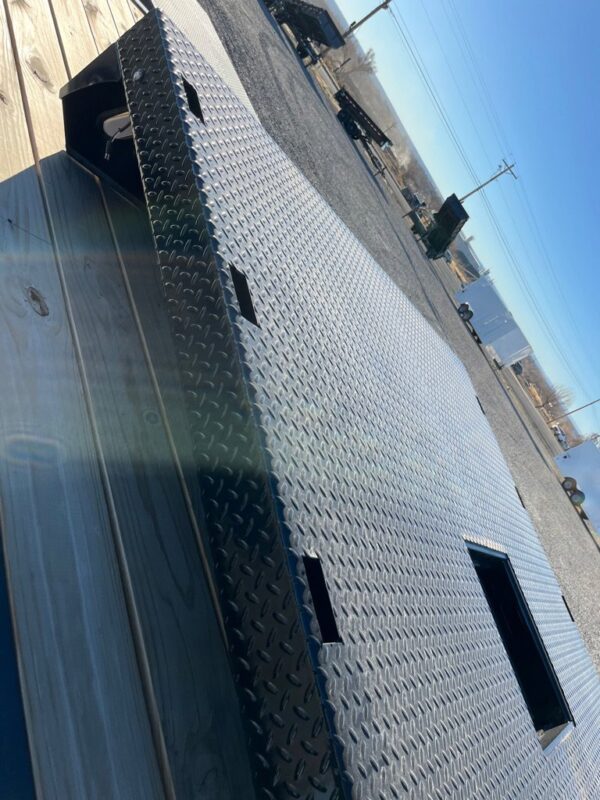 24 CROWNLINE RES84 TB - Image 6