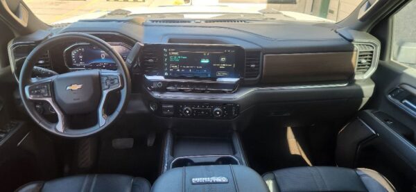 24 CHEVROLET SILVERADO 3500 VH - Image 21