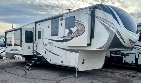 2018 GRAND DESIGN SOLITUDE ST384G CE