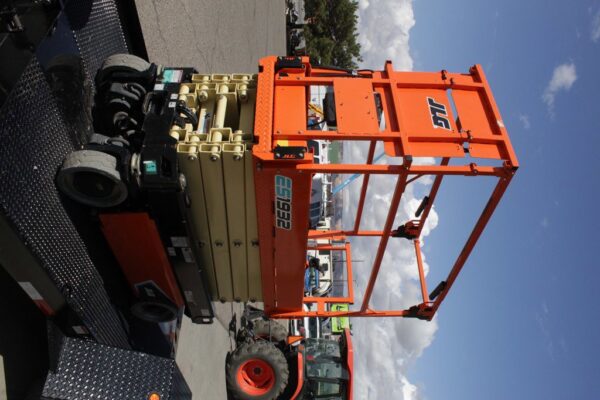 23 JLG ES1932 EQ - Image 2