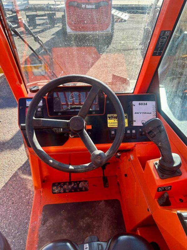23 JLG SKYTRAK 6034 EQ - Image 6