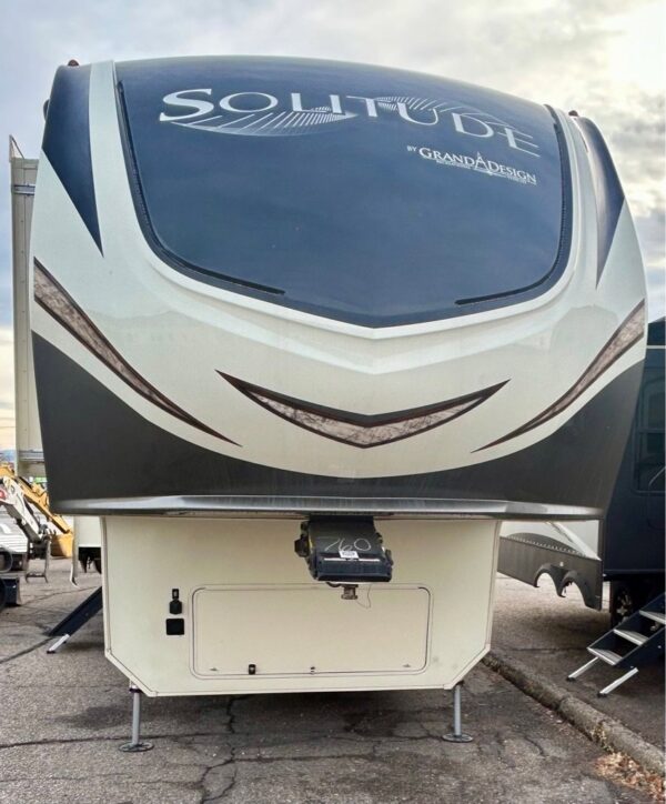 2018 GRAND DESIGN SOLITUDE ST384G CE - Image 2