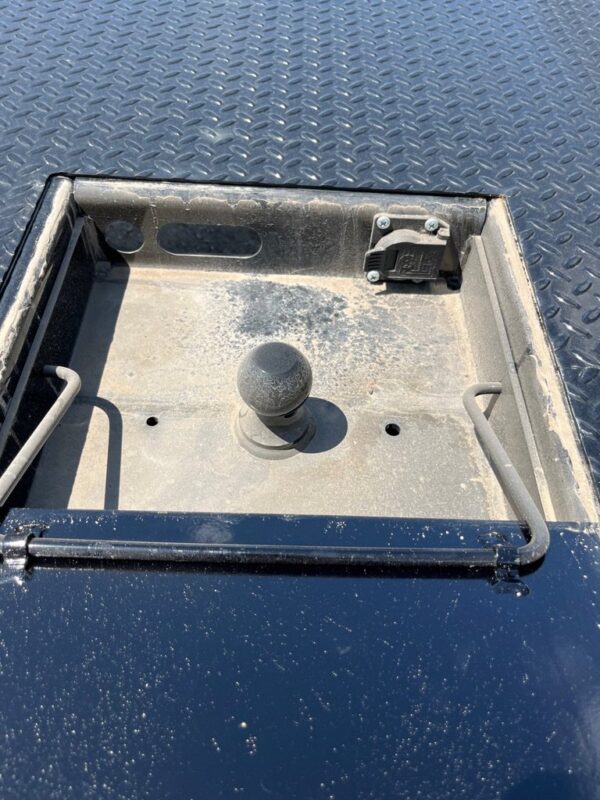 24 CM RD02845842 TB - Image 6
