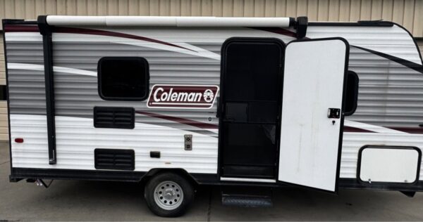 2019 COLEMAN 18RBWE ET - Image 2