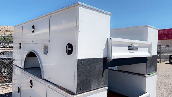 24 CM TRUCK BEDS CMG11094VVSSG2M TB