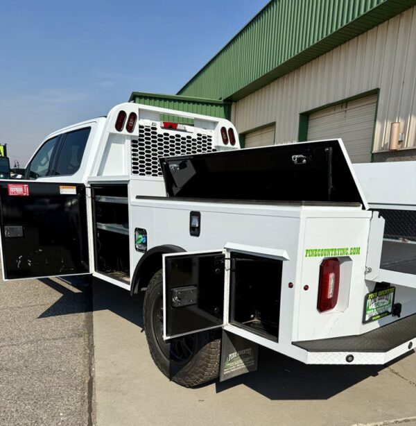 24 FORD F350 VH - Image 8