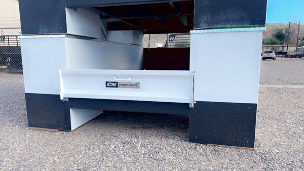 24 CM TRUCK BEDS CMG9878VVFFG2M TB - Image 2