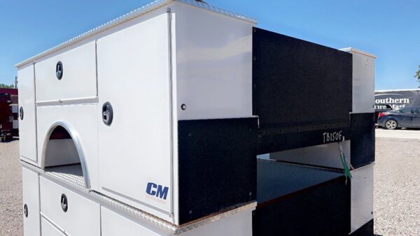 24 CM TRUCK BEDS CMG11094VVSSG2M TB - Image 4