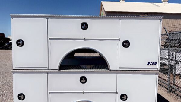 24 CM TRUCK BEDS CMG11094VVSSG2M TB - Image 3