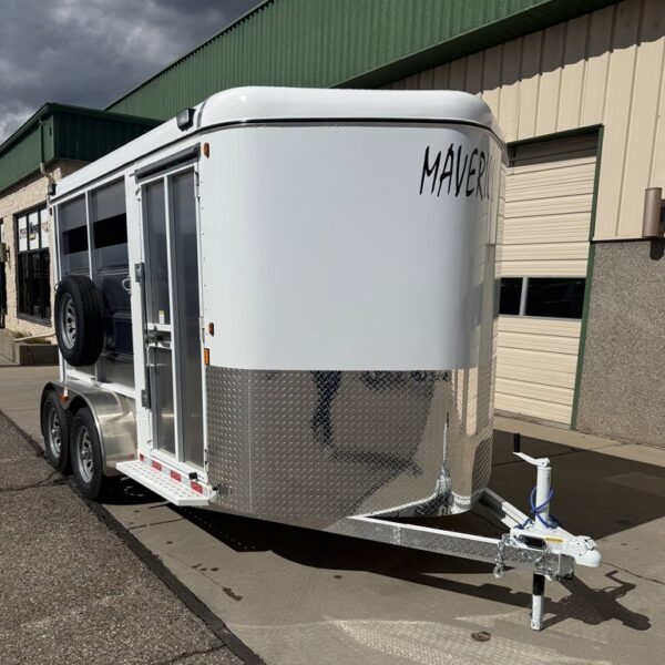 2026 Maverick MAV13-2HS CB 2 Horse Slant Trailer 7K