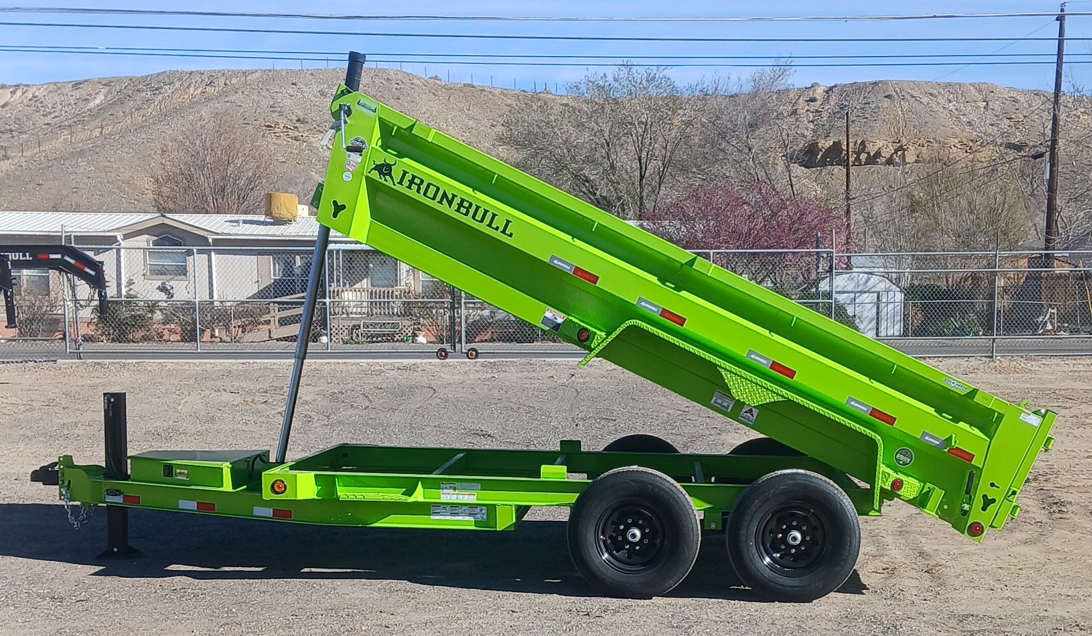 IronBull Dump Trailer 14K Axles
83"X14'
NEON SAFETY GREEN