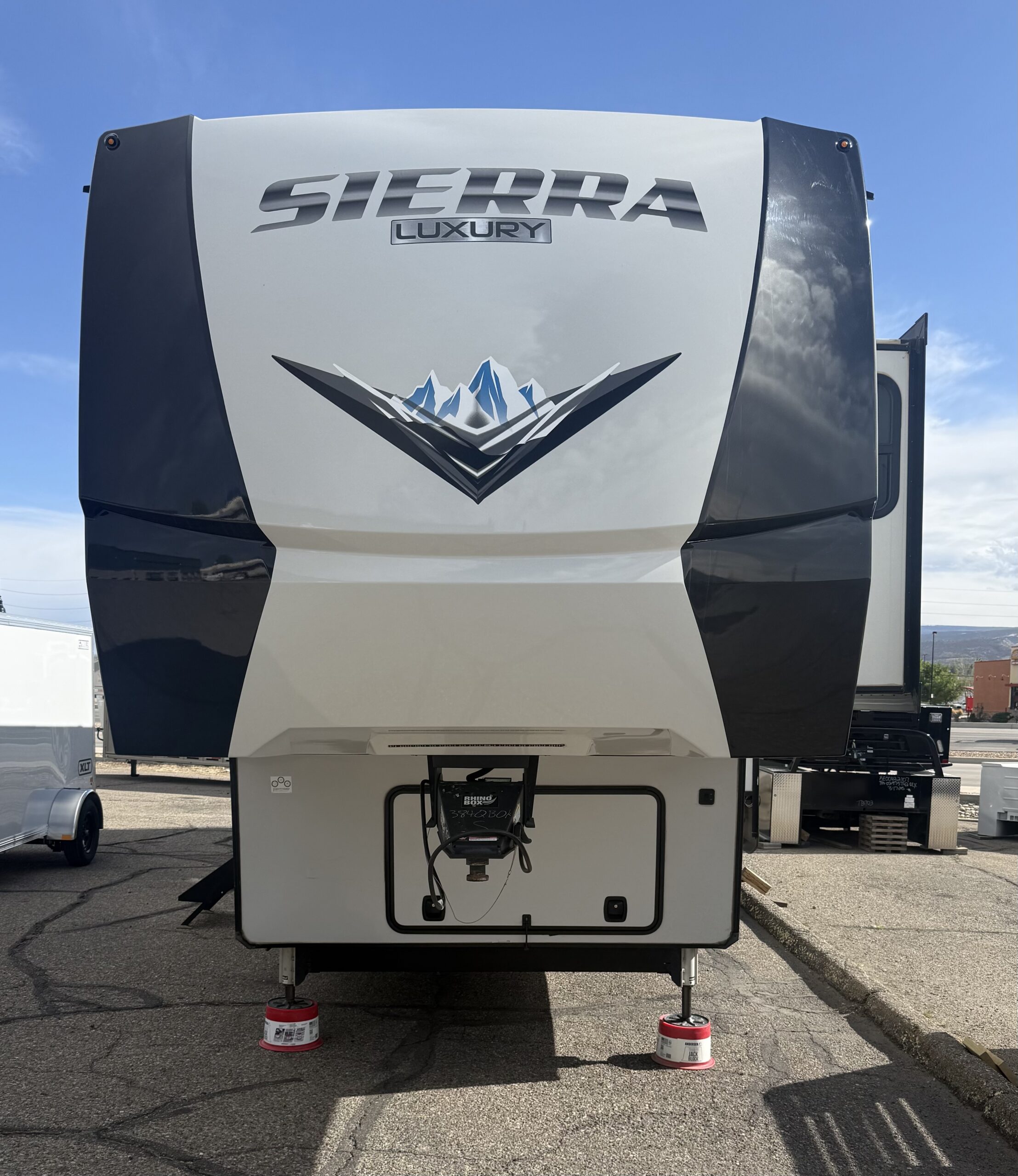 2022 Forest River M-384QBOK - Image 19