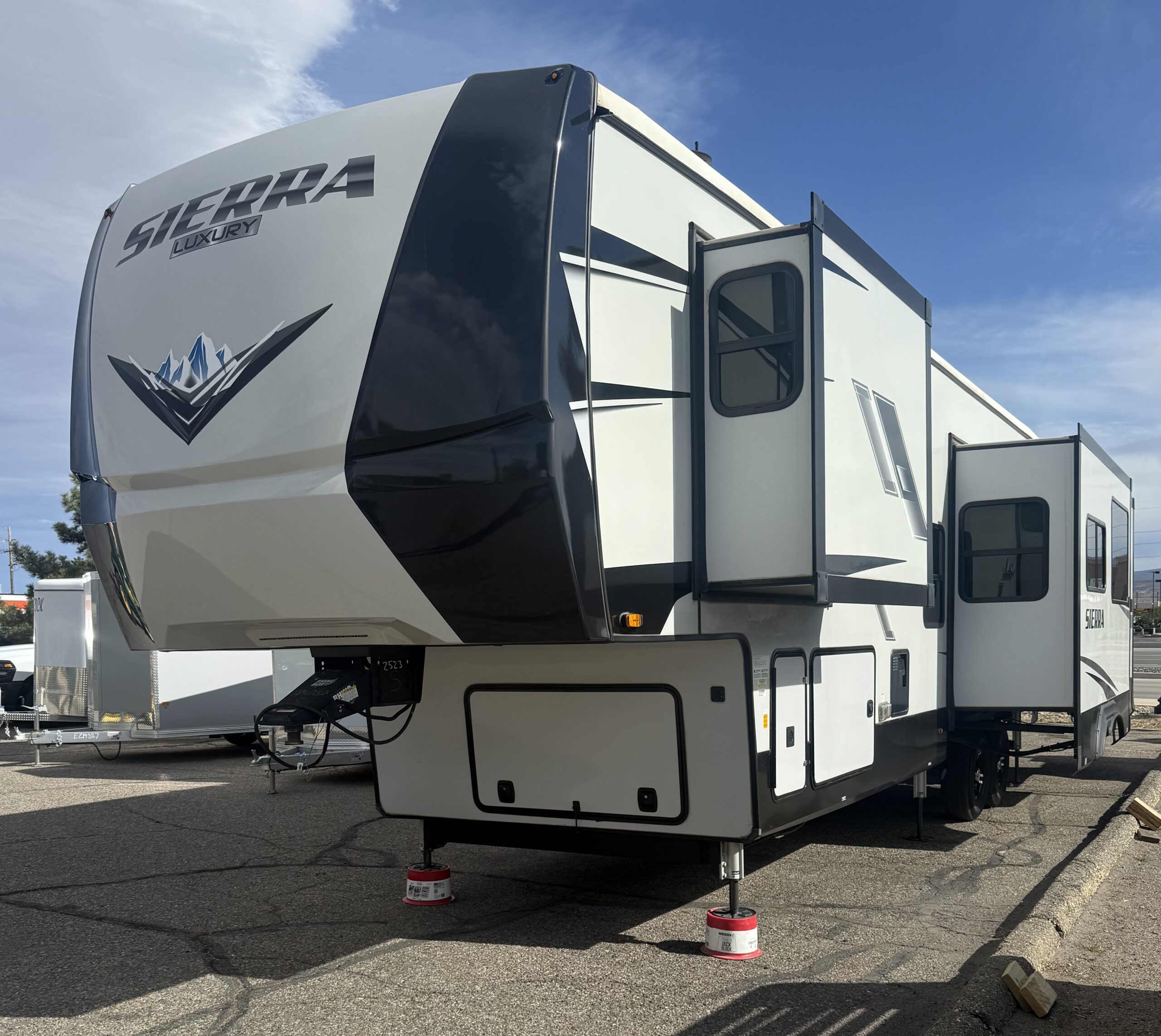 2022 Forest River M-384QBOK - Image 20