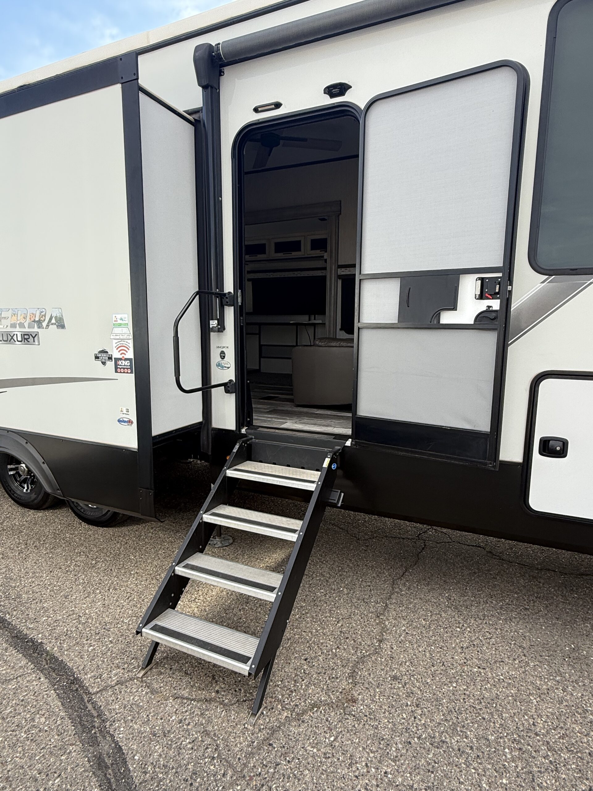 2022 Forest River M-384QBOK - Image 23