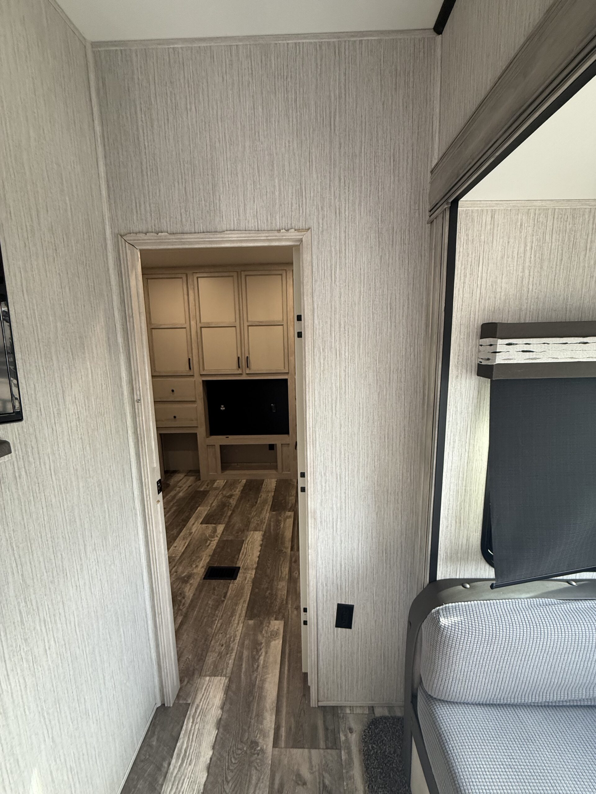 2022 Forest River M-384QBOK - Image 24