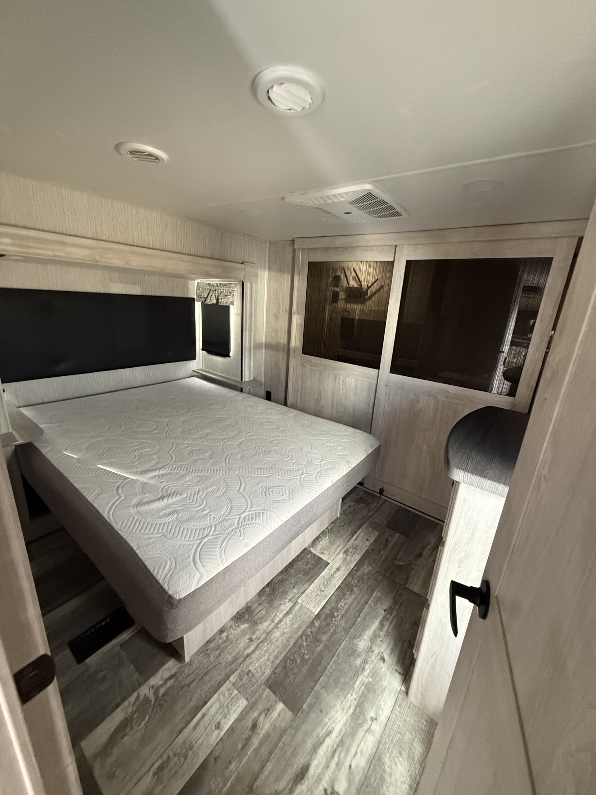 2022 Forest River M-384QBOK - Image 30