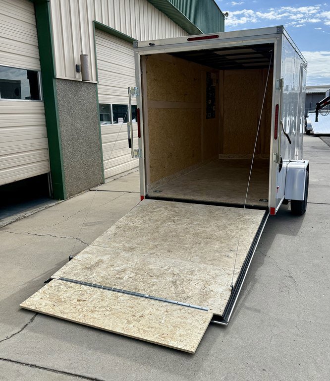 2026 Wells Cargo FT6122-D 6X12 SINGLE AXLE ENCLOSED - Image 4