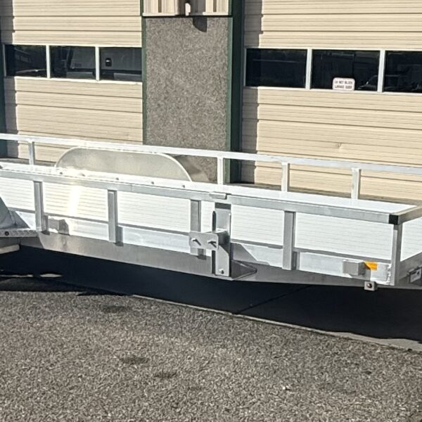 2025 H & H H8220TRSA 82X20 RAIL SIDE UTILITY