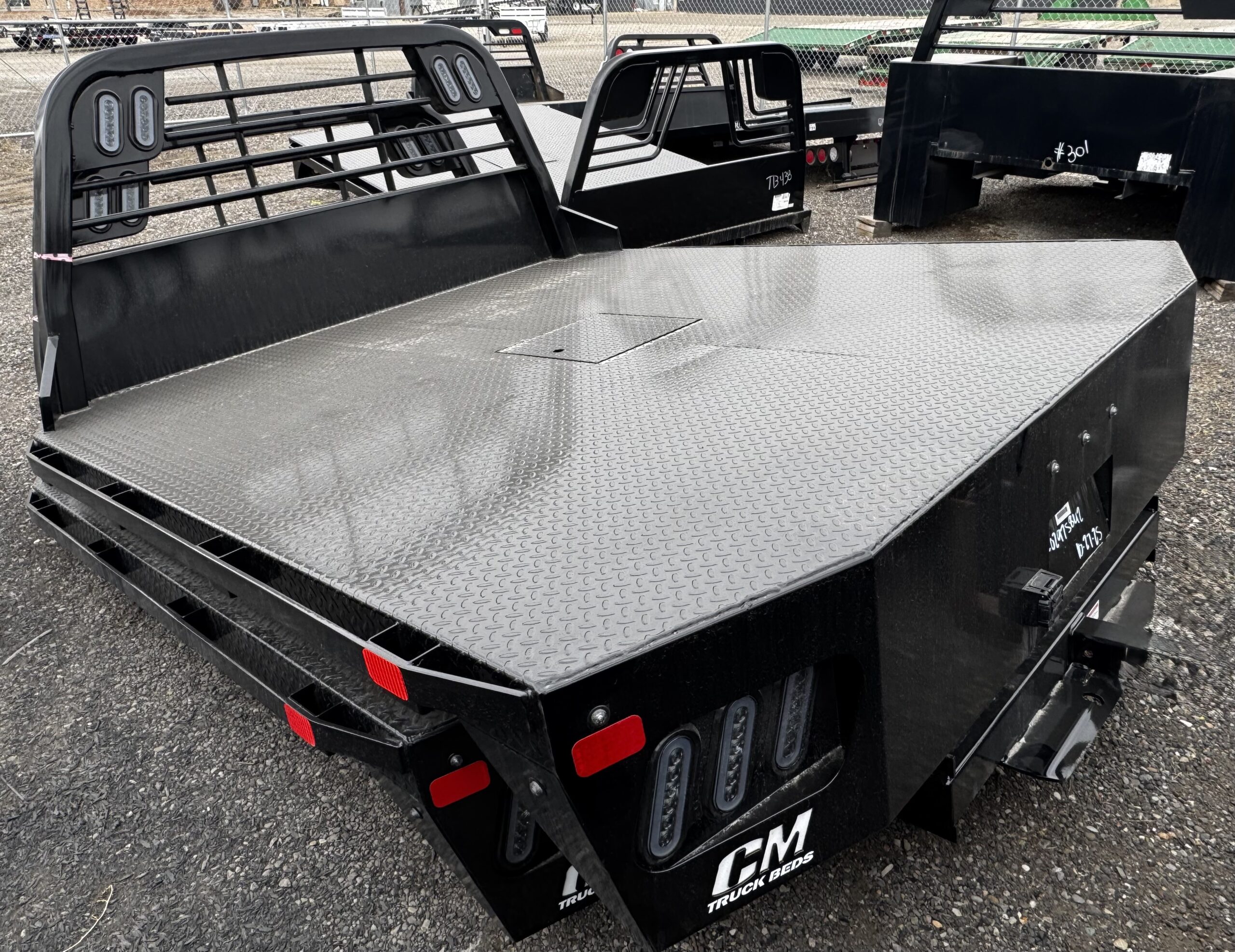2025 CM RD-02975842 DUAL WHEEL LONG BED NON-SKIRT - Image 2