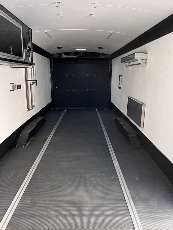 2023 TNT RT10228XTSPH 8.5X28 ENCLOSED SLED TRAILER - Image 8