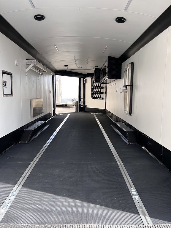2023 TNT RT10228XTSPH 8.5X28 ENCLOSED SLED TRAILER - Image 10