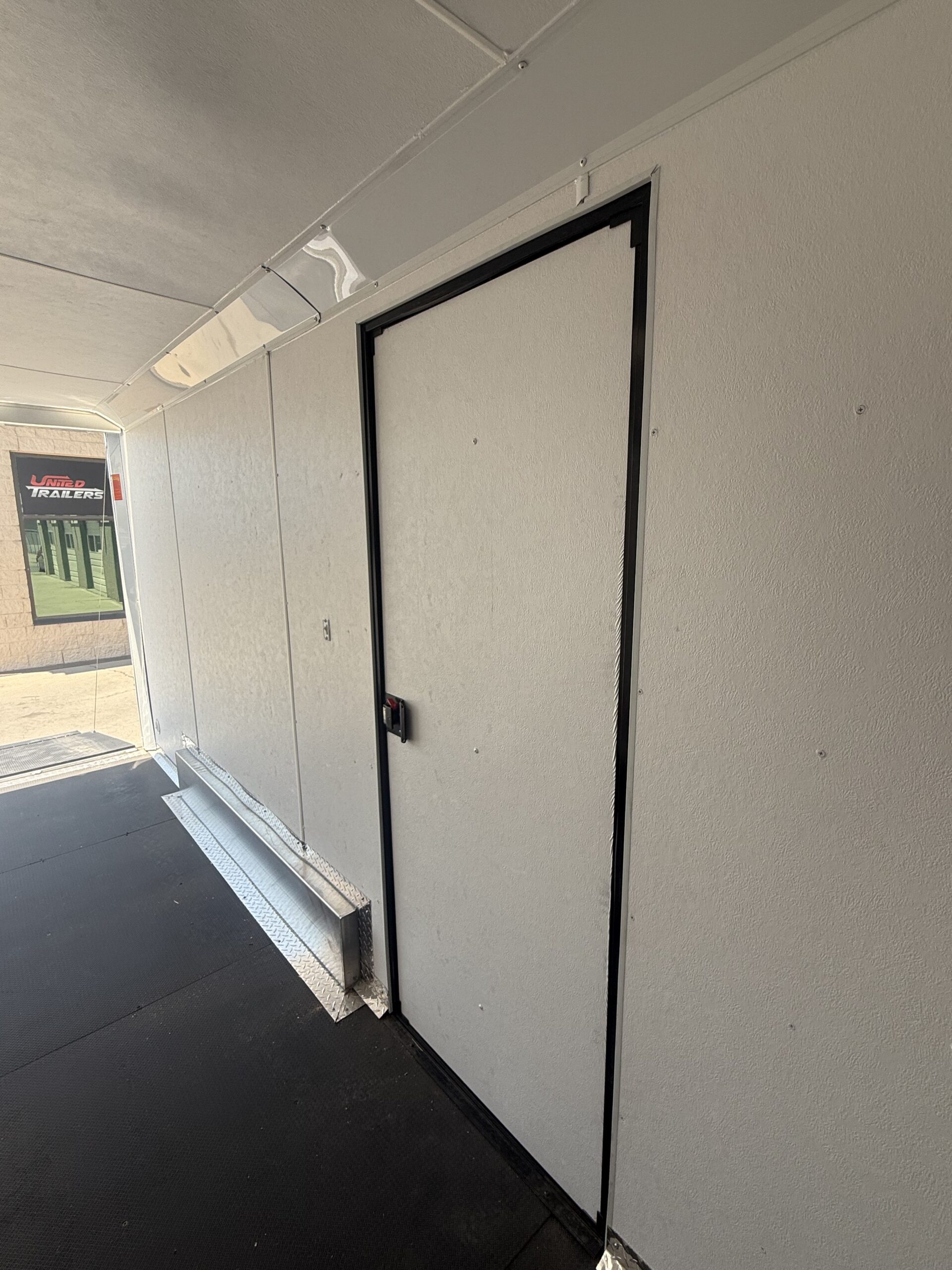 2023 Everlite EACFA75X16TE2 7-1/2x16 Alum Enclosed Trailer - Image 6