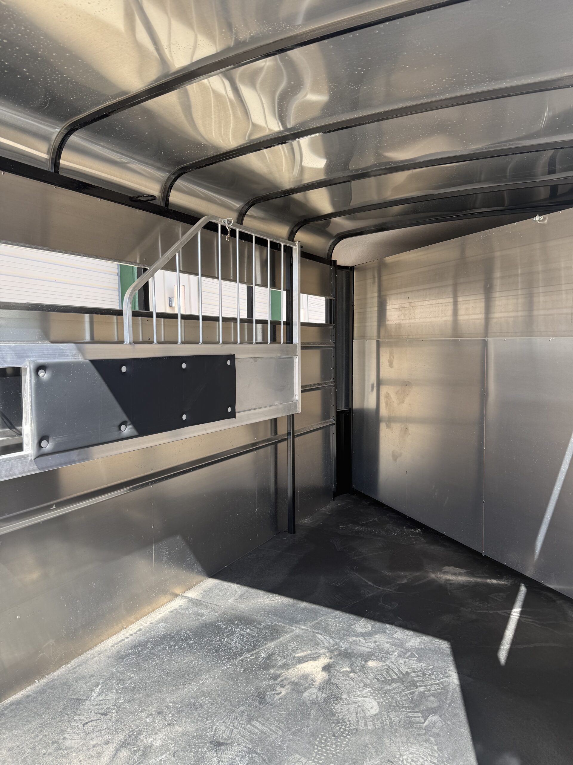 2026 Maverick MAV13-2HS 2 Horse - Image 8