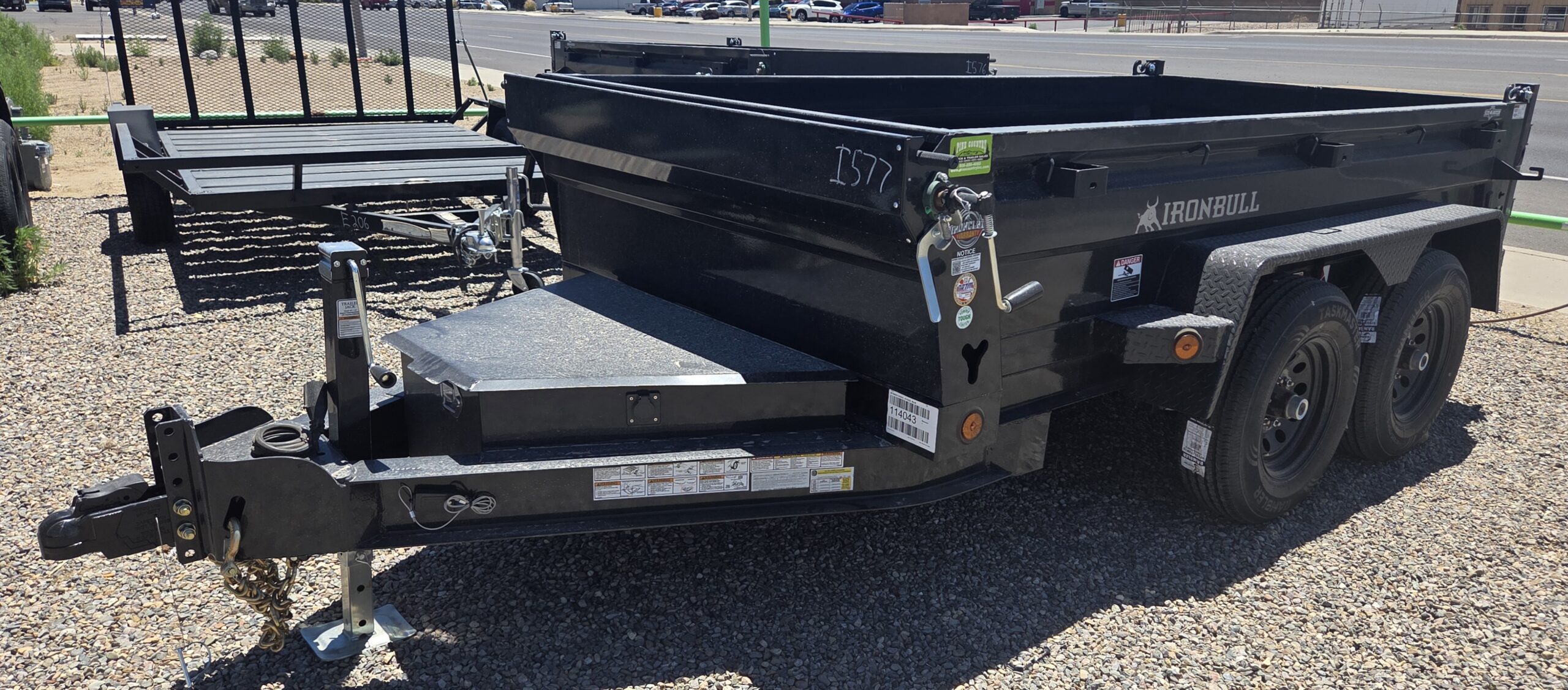 BLACK 5’X10’ DUMP
10K TANDEM AXLES BUMPER PULL - Image 4