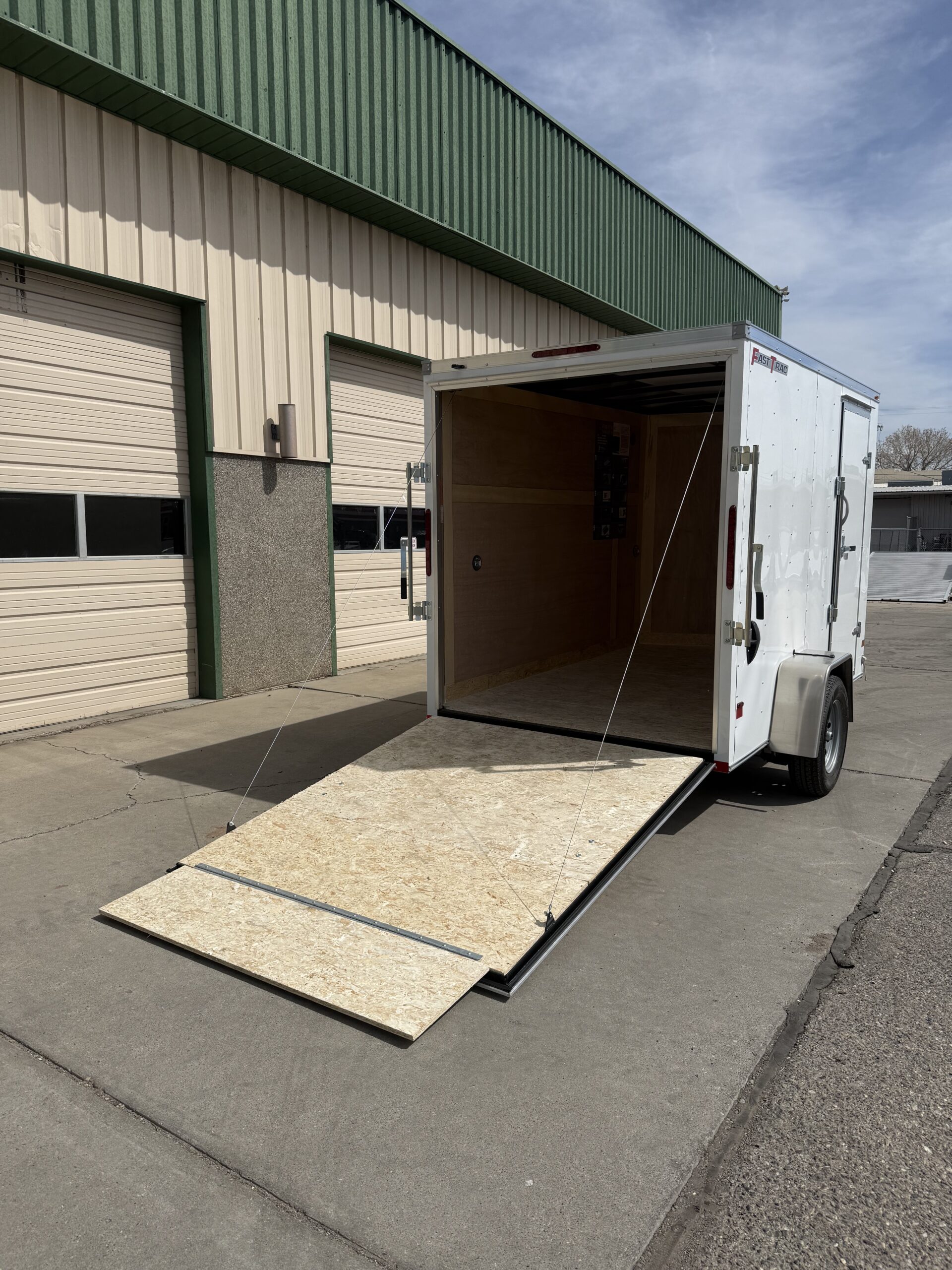 6'X10' ENCLOSED TRAILER WELLS CARGO FAST TRAC - Image 8