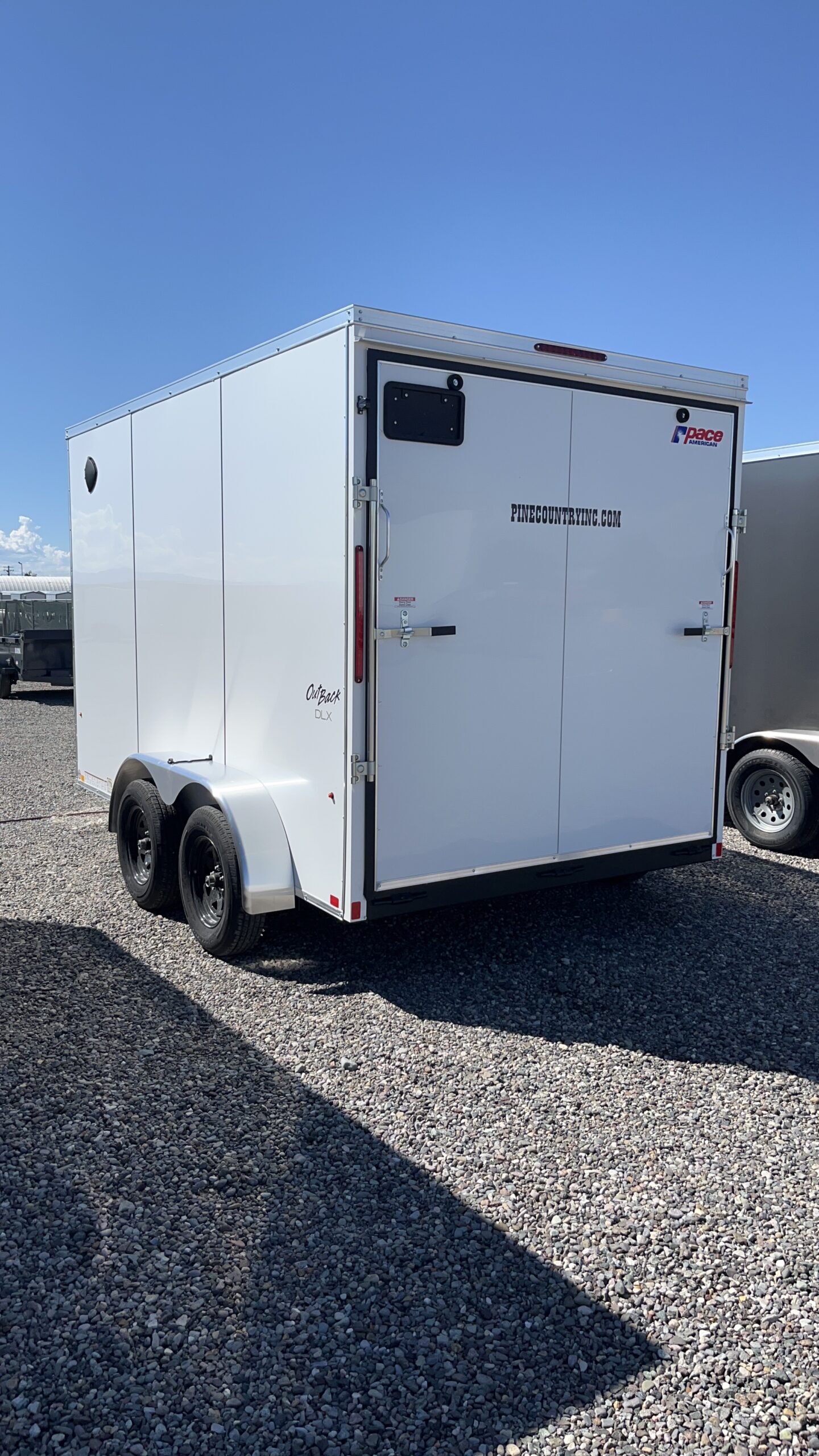 7X12 TANDEM AXLE ENCLOSED TRAILER - Image 4