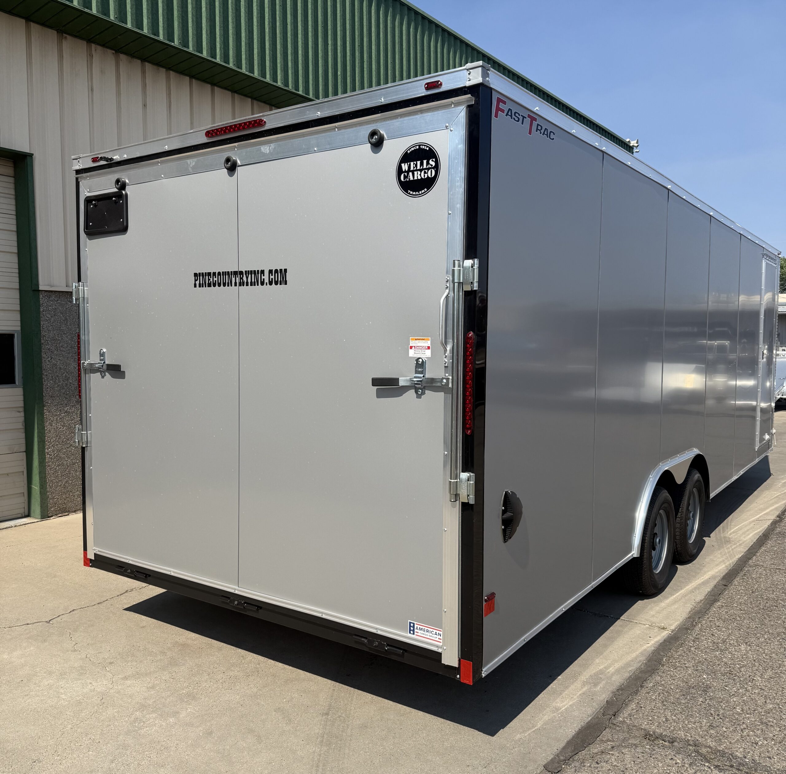 2026 Wells Cargo 8-1/2'x24' 10,000lb Rated Enclosed Car Hauler Trailer. - Image 5