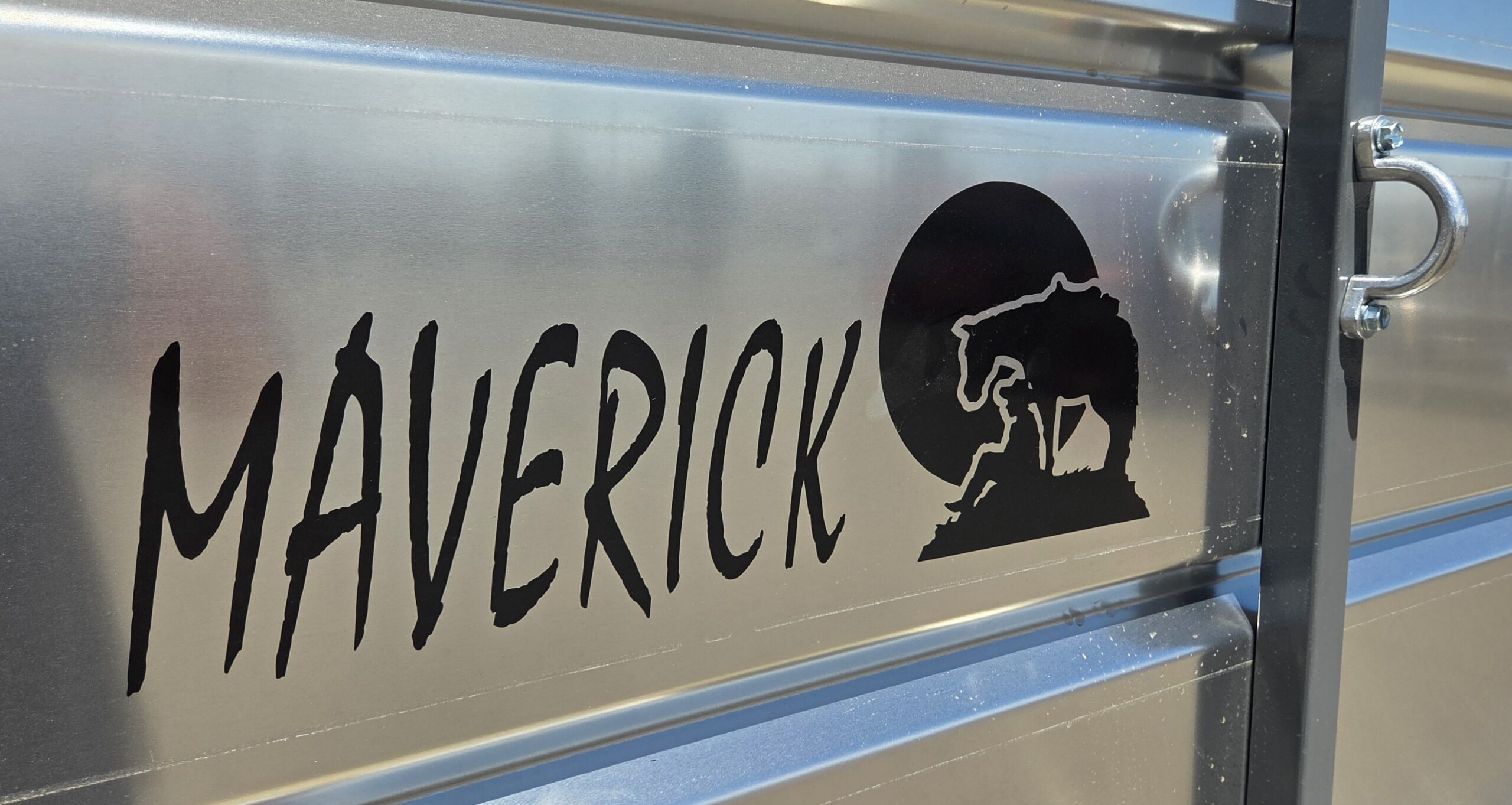2027 Maverick 3 Horse Slant Bumper Pull Trailer - Image 5