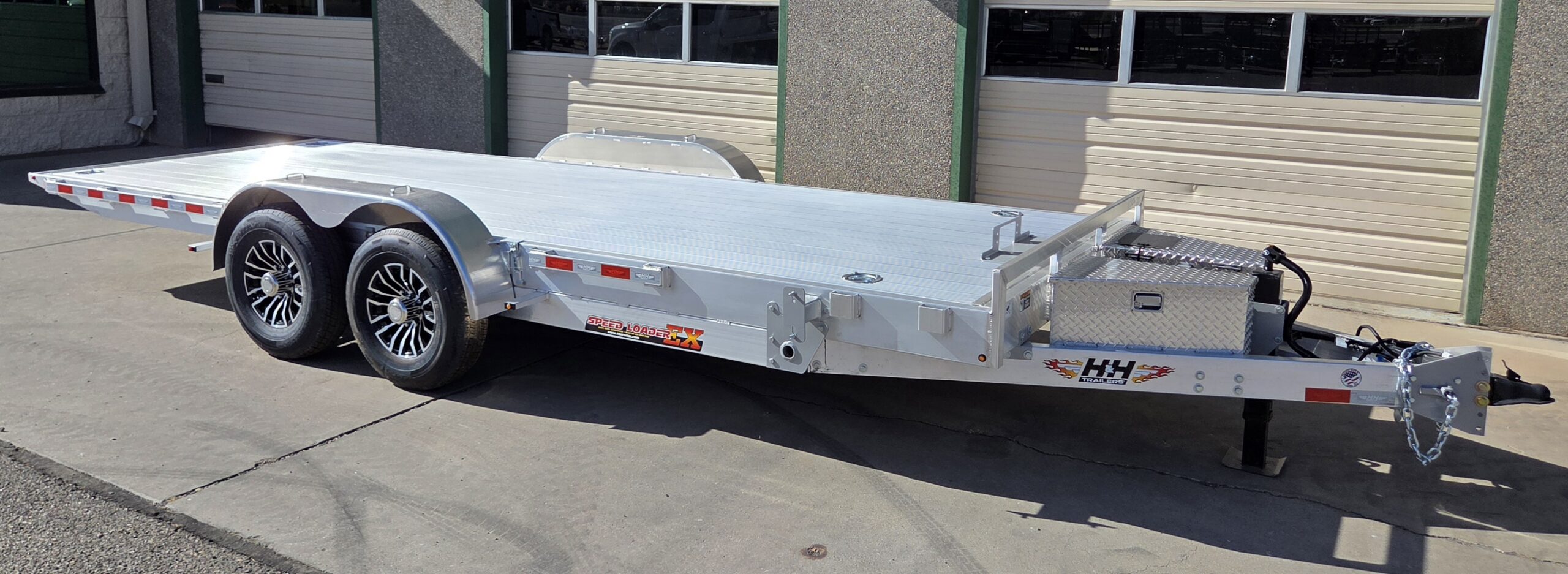 2027 H&H 82"x20' Aluminum Power Tilt Car Hauler Equipment Trailer 14,000 GVWR - Image 4