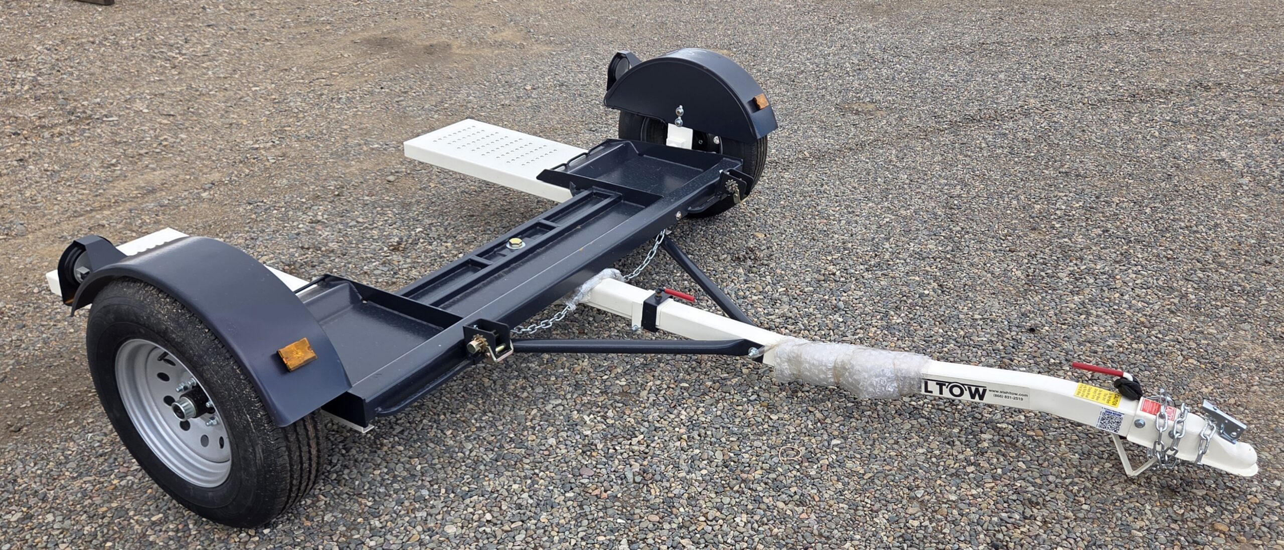 STEHL TOW 2026
ST80TD IDLER BRAKES
TOW DOLLY/CAR HAULER
BLACK 6.7'X8.5'
BUMPER PULL 3.5K SINGLE AXLE
2999 GVWR
