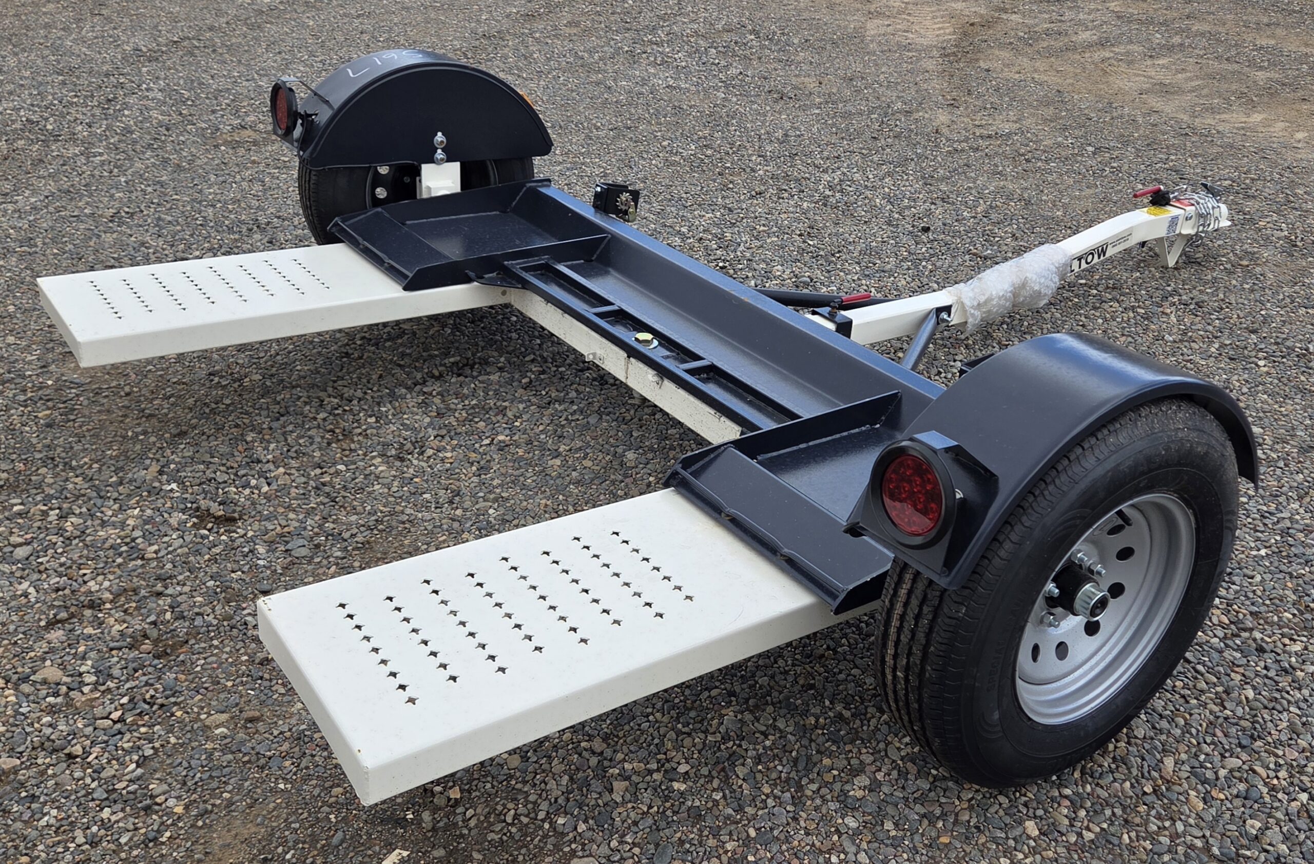 STEHL TOW 2026
ST80TD IDLER BRAKES
TOW DOLLY/CAR HAULER
BLACK 6.7'X8.5'
BUMPER PULL 3.5K SINGLE AXLE
2999 GVWR - Image 4